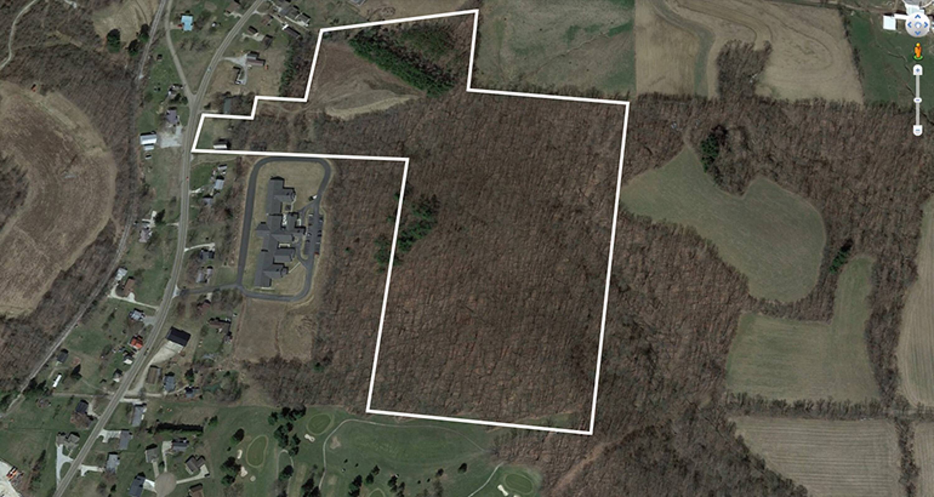 1082 Kensington Rd NE, Carrollton, OH 44615