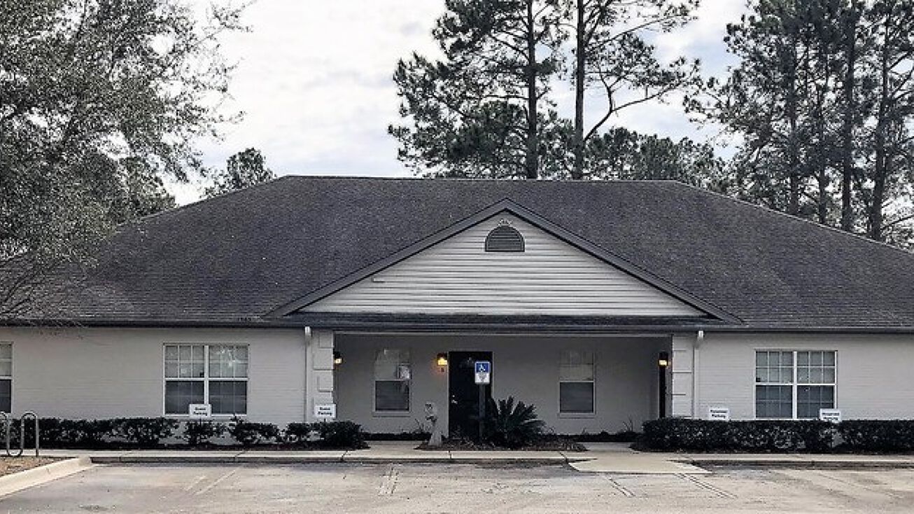1963 Village Green Way, Tallahassee, FL 32308