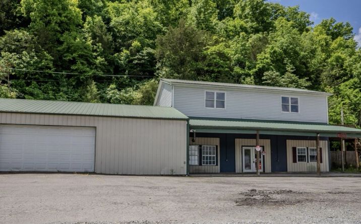 Pictures of Retail, Office, Mixed Use property located at 8689 Bardstown Rd., Springfield, KY 40069 for sales - image #1