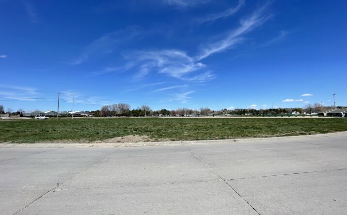 Pictures of Land property located at TBD 30th Avenue, Kearney, NE 68845 for sales - image #1