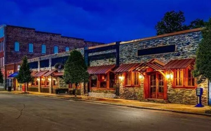 Pictures of Retail, Hospitality, Business for Sale property located at 238 Pamlico Street, Belhaven, NC 27810 for sales - image #1