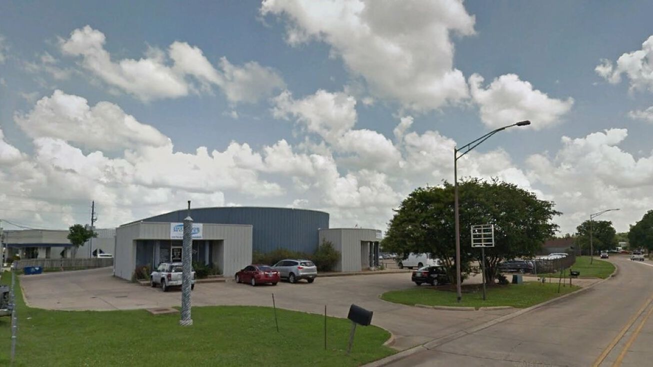 8855 Quimper Pl, Shreveport, LA 71105 - Industrial Property for Sale - Office Warehouse For Sale ...