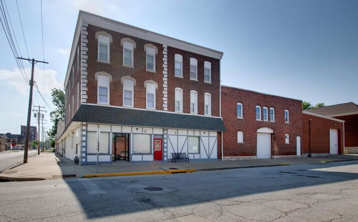 Pictures of Industrial, Retail, Office, Multifamily property located at 301 S 7TH Street, Quincy, IL 62301 for sales - image #1