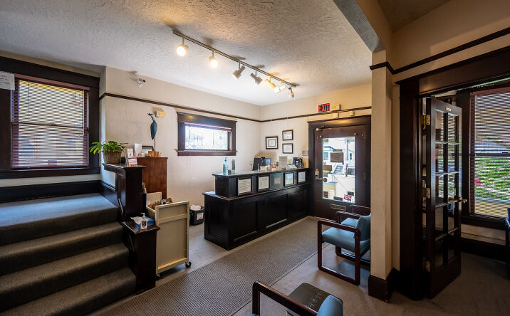 Pictures of Retail, Office property located at 1934 NE Broadway, Portland, OR 97232 for sales - image #1