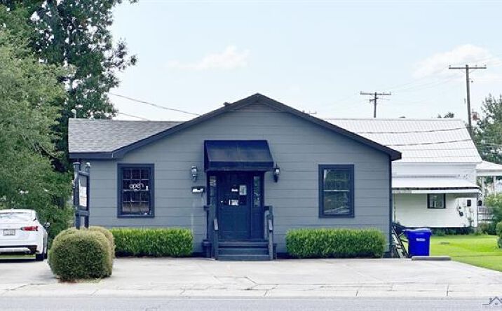 Pictures of Retail, Office, Industrial, Mixed Use property located at 1008 Canal Blvd, Thibodaux, LA 70301 for sales - image #1