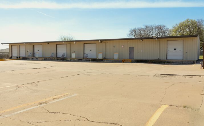 Pictures of Office, Industrial property located at 4809 Marshall St, Sherman, TX 75090 for sales - image #1
