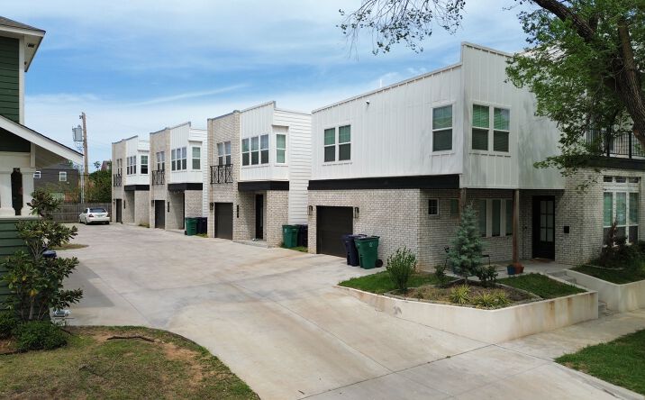 Pictures of Multifamily property located at 1705 NW 11th St, Oklahoma City, OK 73106 for sales - image #1