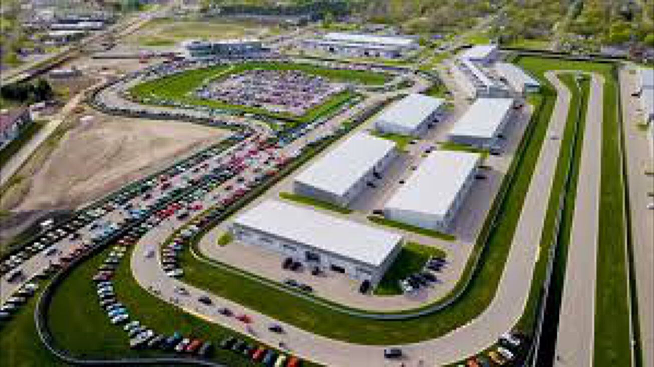 Pictures of Special Purpose property located at Straightaway Dr, Pontiac, MI 48341 for sales - image #1