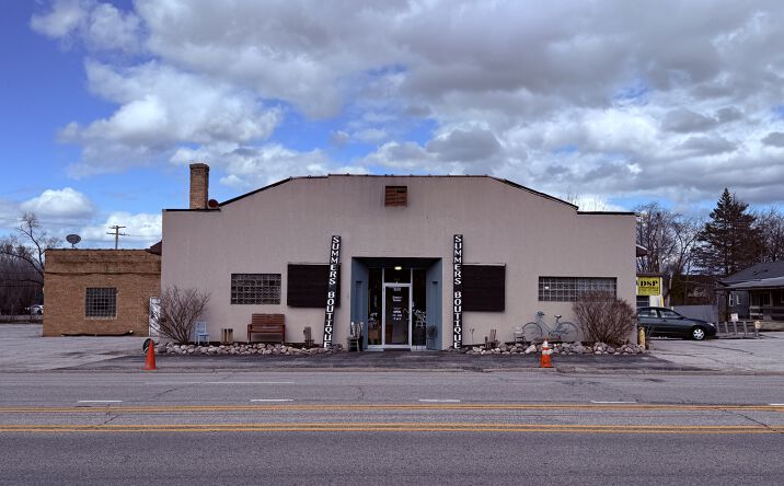 Pictures of Industrial, Mixed Use, Retail property located at 355 IL-83, Grayslake, IL 60030 for sales - image #1