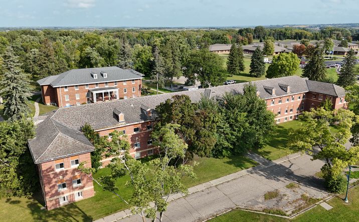 Pictures of Mixed Use, Multifamily property located at 1517 Patterson Loop, Fergus Falls, MN 56537 for sales - image #1