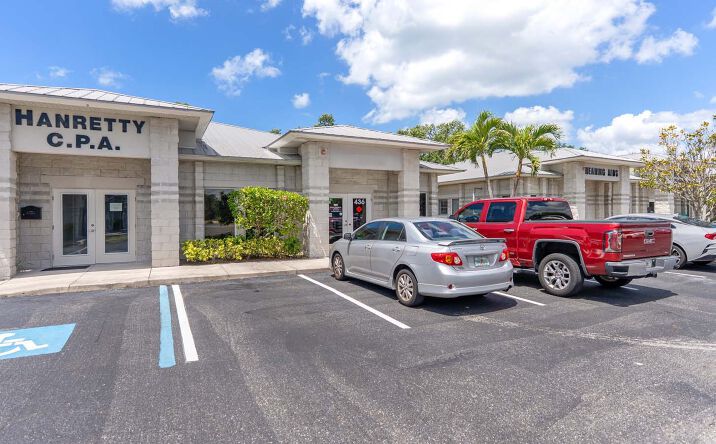 Pictures of Office property located at 436 S Tamiami Trl, Osprey, FL 34229 for sales - image #1
