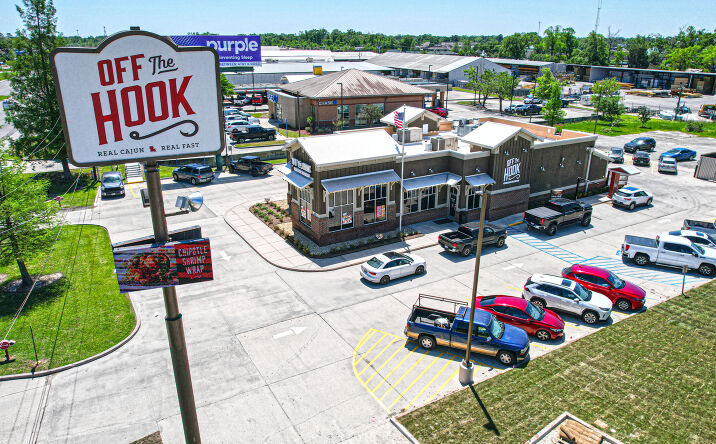 Pictures of Retail property located at 437 N Airline Hwy, Gonzales, LA 70737 for sales - image #1