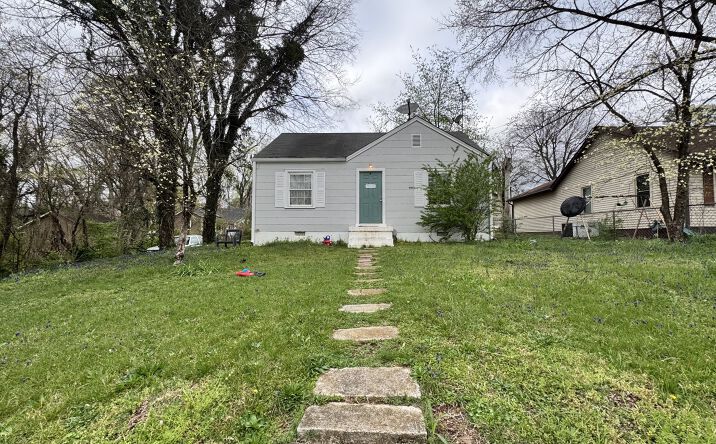 Pictures of Multifamily property located at 620 West 9th Street, Columbia, TN 38401 for sales - image #1