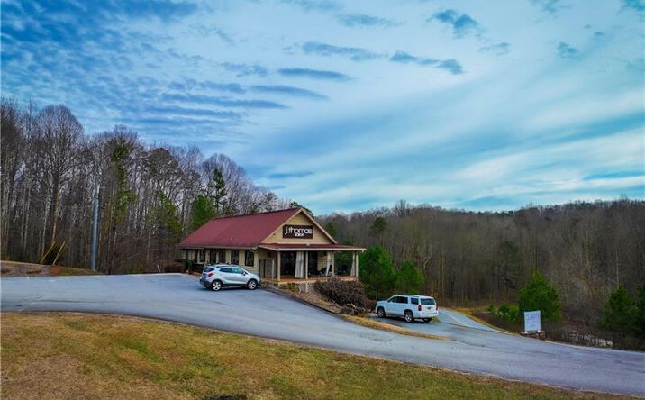 Pictures of Office property located at 4470 Hwy 400 N, Dawsonville, GA 30534 for sales - image #1