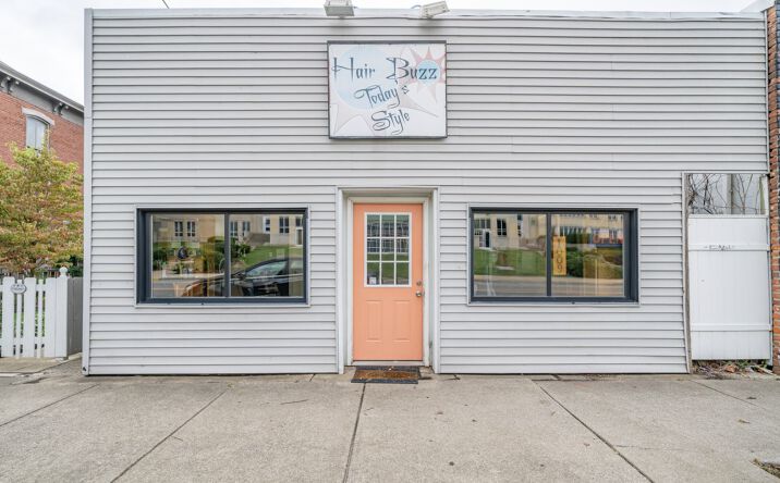 Pictures of Mixed Use, Office, Retail property located at 1007 Vincennes St, New Albany, IN 47150 for sales - image #1