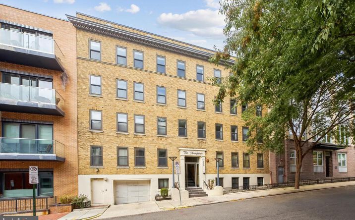 Pictures of Office property located at 2370 Champlain St, Washington, DC 20009 for sales - image #1