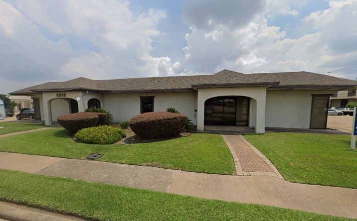 Pictures of Office property located at 4949 W 34th St, Houston, TX 77092 for sales - image #1