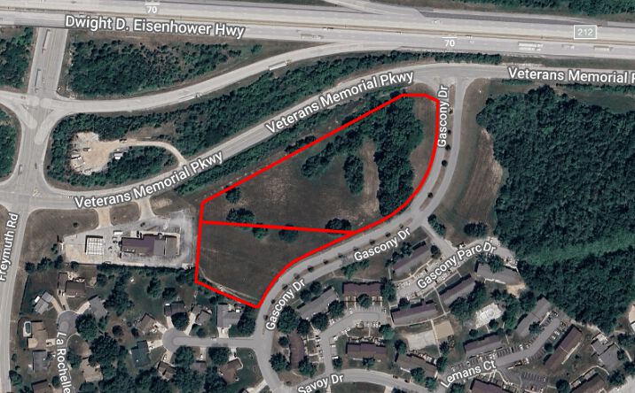 Pictures of Land property located at Veterans Memorial Pkwy, Lake St. Louis, MO 63367 for sales - image #1