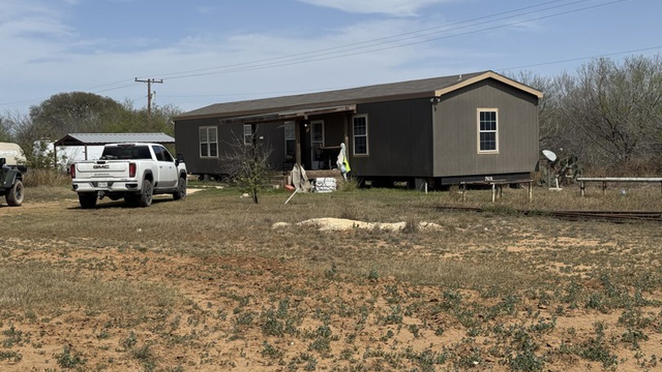 94 E 3rd Street, Leming, TX 78050 | Crexi.com