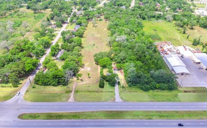 Pictures of Land property located at 1910 Brazosport Blvd N, Richwood, TX 77531 for sales - image #1