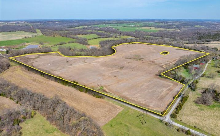 Pictures of Land property located at 0000 Nickel Avenue, Gallatin, MO 64640 for sales - image #1