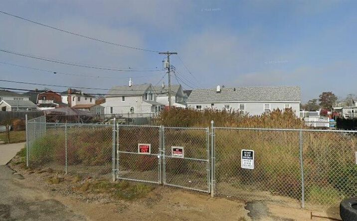 Pictures of Land property located at 21 Bayview Avenue, Howard Beach, NY 11414 for sales - image #1