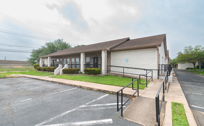 Pictures of Office property located at 13740 Research, Austin, TX 78750 for sales - image #1