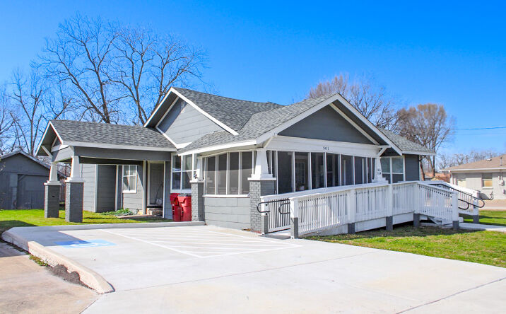 Pictures of Office, Retail property located at 501 S Elm St, Royse City, TX 75189 for sales - image #1