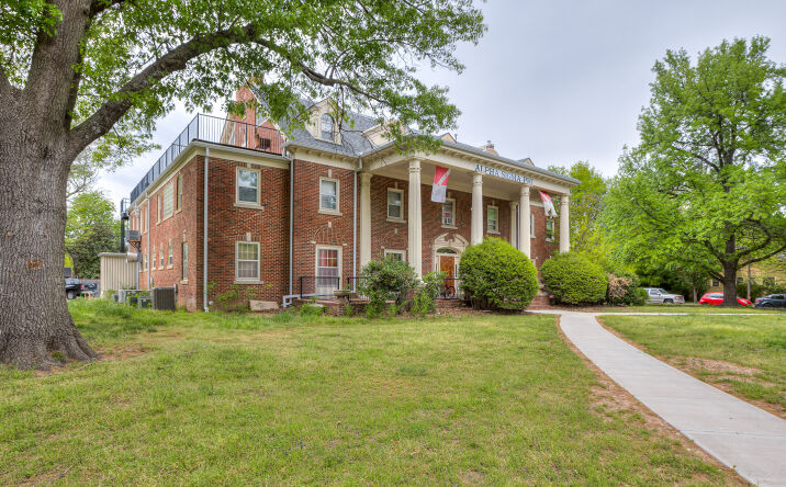Pictures of Multifamily property located at 702 S Lahoma Ave, Norman, OK 73069 for sales - image #1
