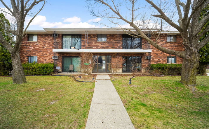 Pictures of Multifamily property located at 9015 N 96th St, Milwaukee, WI 53224 for sales - image #1