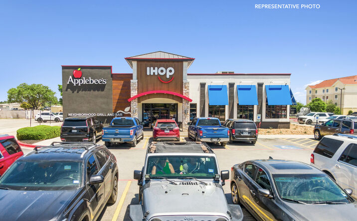 Pictures of Retail property located at 2030 Business Ln, Chico, CA 95928 for sales - image #1