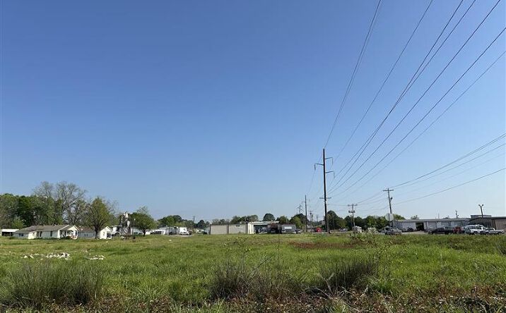Pictures of Multifamily, Industrial, Land property located at TBD S 28th Street, Van Buren, AR 72956 for sales - image #1