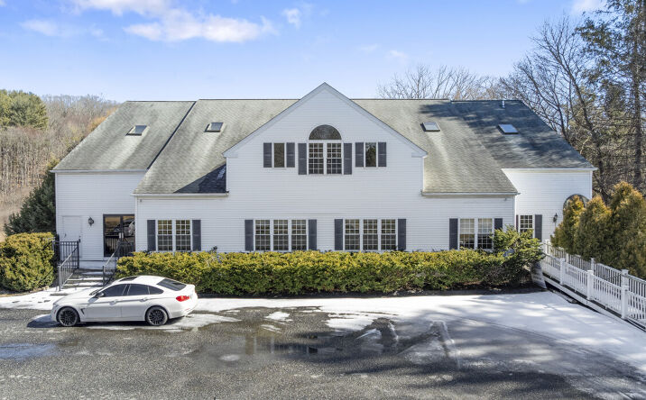 Pictures of Office property located at 128 Litchfield Rd, New Milford, CT 06776 for sales - image #1