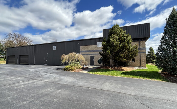 Pictures of Industrial property located at 475-485 business Park Lane, Allentown, PA 18109 for sales - image #1