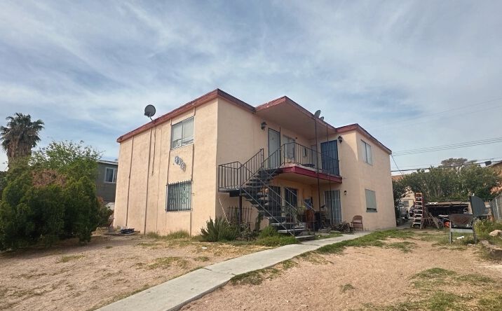 Pictures of Multifamily property located at 833 N Bruce St, Las Vegas, NV 89101 for sales - image #1