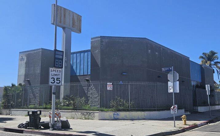 Pictures of Retail property located at 8701 S Western Ave, Los Angeles, CA 90047 for sales - image #1