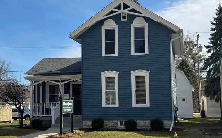 Pictures of Retail, Office, Mixed Use property located at 316 Oakton Avenue, Pewaukee, WI 53072 for sales - image #1
