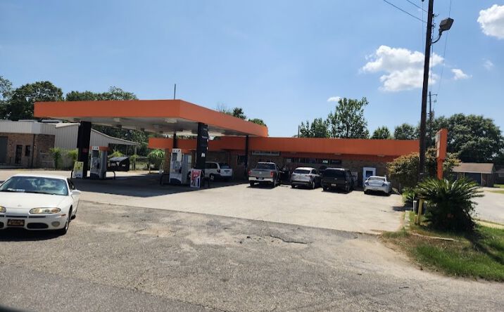 Pictures of Retail property located at 704 Highway 31 South, Bay Minette, AL 36507 for sales - image #1