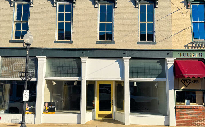 Pictures of Mixed Use, Office, Retail property located at 119 E Main St, Campbellsville, KY 42718 for sales - image #1