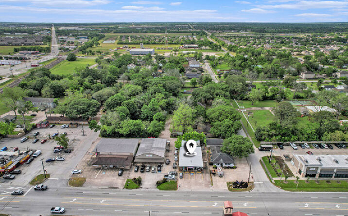 Pictures of Retail, Industrial property located at 4214 Broadway FM 518, Pearland, TX 77581 for sales - image #1