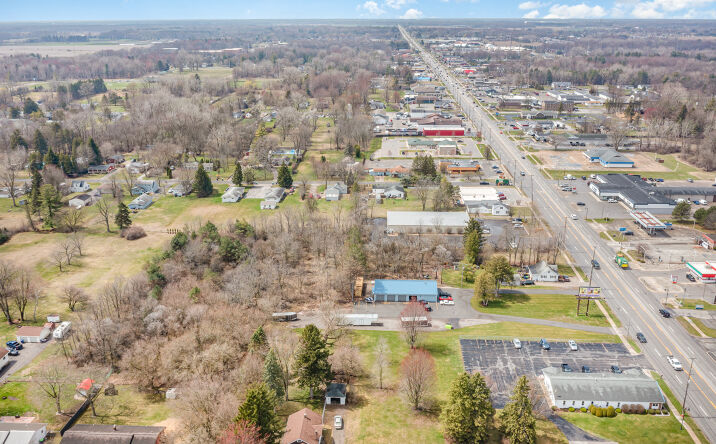 Pictures of Retail property located at 7331 Gratiot Rd, Saginaw, MI 48609 for sales - image #1