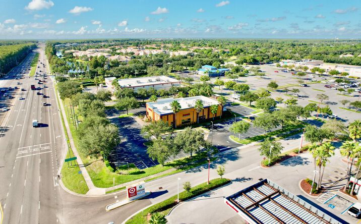 Pictures of Retail property located at 13400 S Orange Blossom Trl, Orlando, FL 32837 for sales - image #1