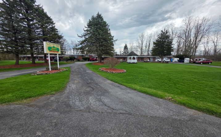 Pictures of Hospitality property located at 2100 W Genesee Turnpike, Camillus, NY 13031 for sales - image #1
