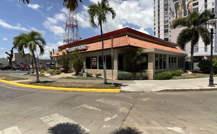 Pictures of Retail property located at No. 687 Las Américas Avenue Corner Hostos Avenue, New York, PR 10011 for sales - image #1
