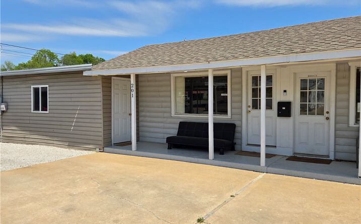 Pictures of Office, Land property located at 201 Britt Street, Siloam Springs, AR 72761 for sales - image #1