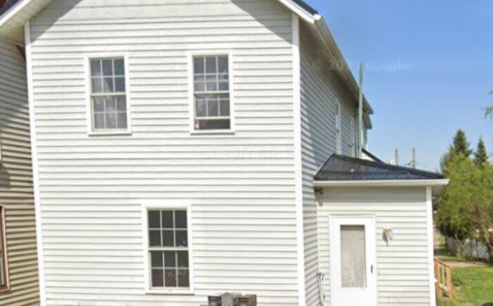 Pictures of Multifamily property located at 32 Forry Street, Newark, OH 43055 for sales - image #1