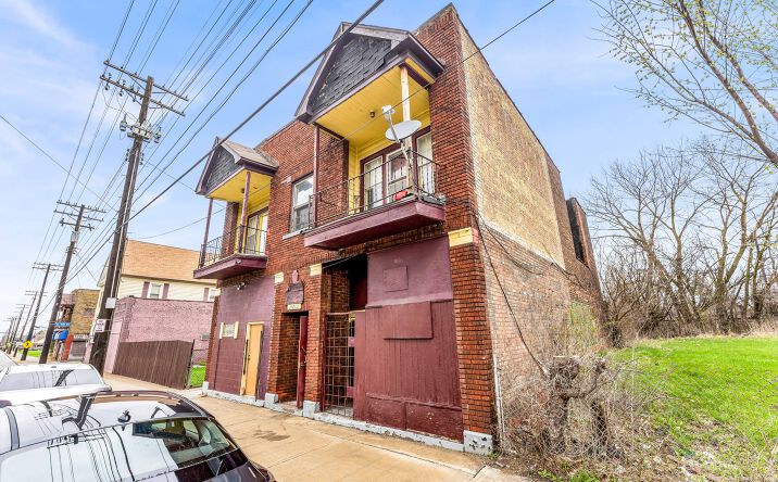 Pictures of Mixed Use, Multifamily, Retail property located at 11809 Union Ave, Cleveland, OH 44105 for sales - image #1