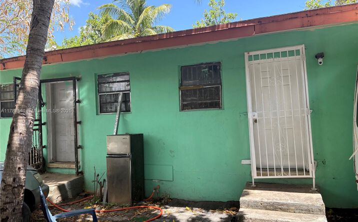 Pictures of Multifamily property located at 7803 NW Miami Pl, Miami, FL 33150 for sales - image #1