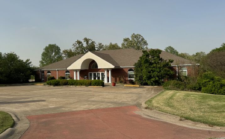 Pictures of Office property located at 301 Country Club Rd, Pocahontas, AR 72455 for sales - image #1