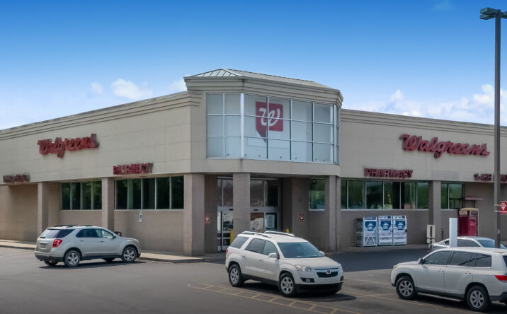 Pictures of Retail property located at 1815 9th Ave N, Bessemer, AL 35020 for sales - image #1